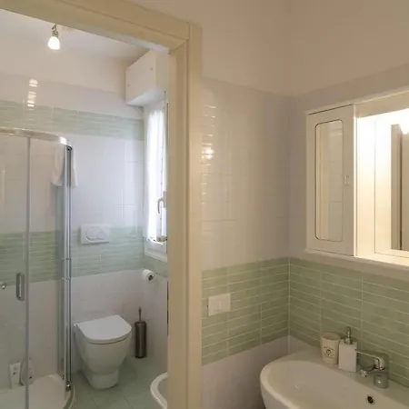 Apartment Federica 5 *